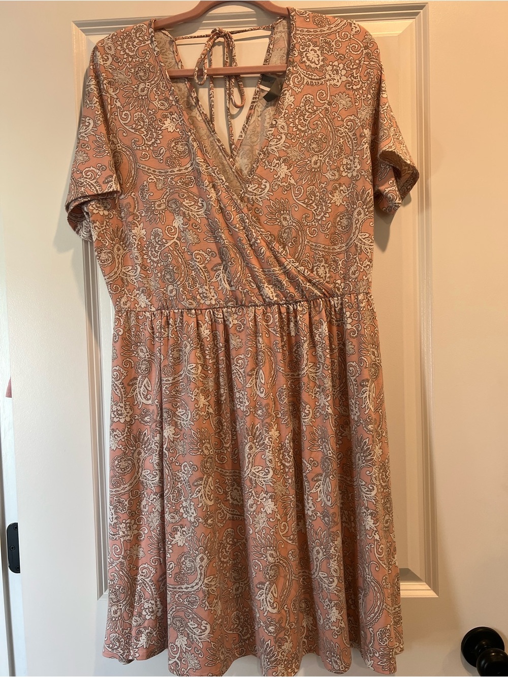 Honeyme Curvy Paisley Faux Wrap Dress in Dusty Pink Print.